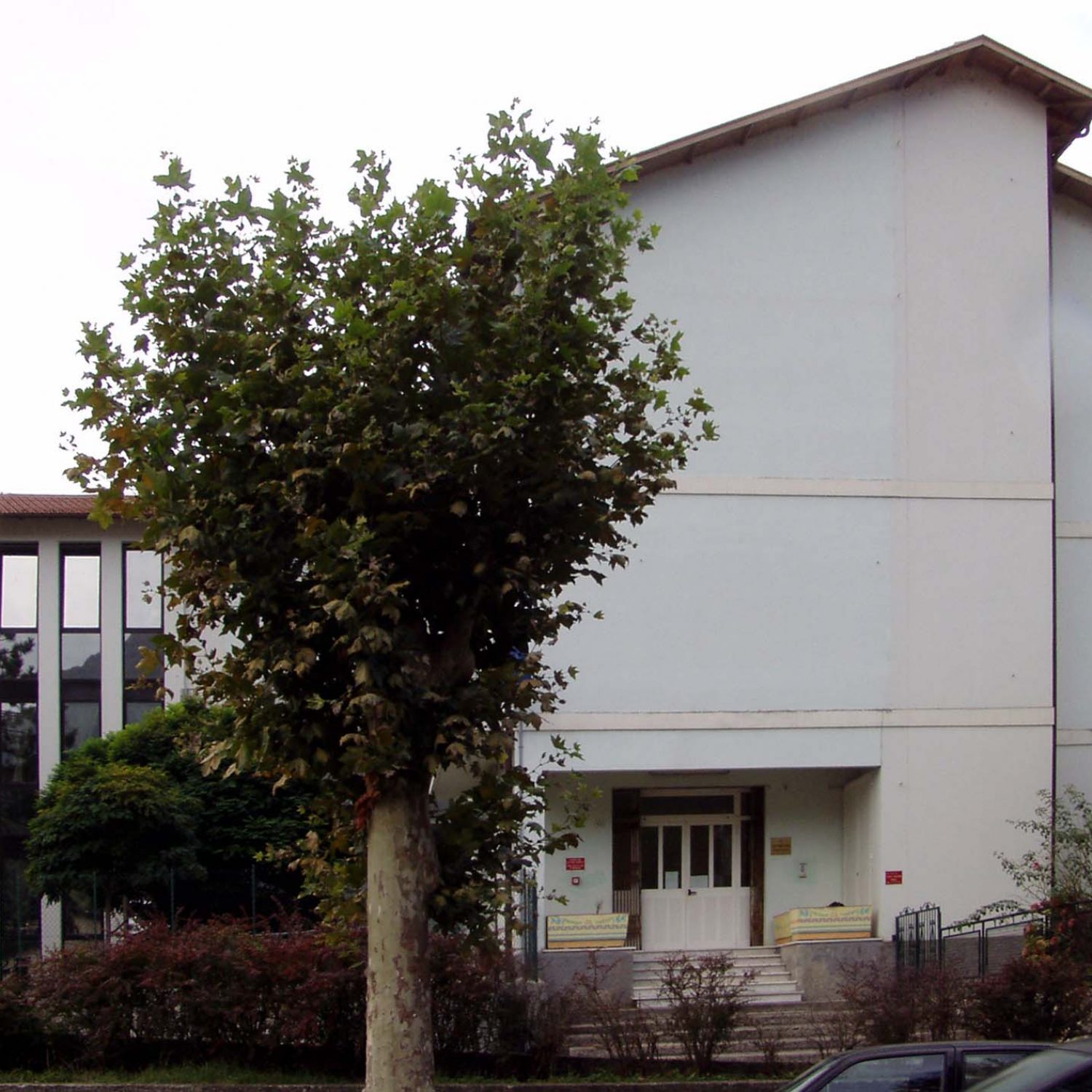 scuola-ronco-scrivia-ingresso